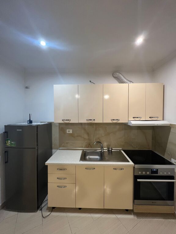 APARTAMENT 1+1. 30000 LEKE,VILAT GJERMANE