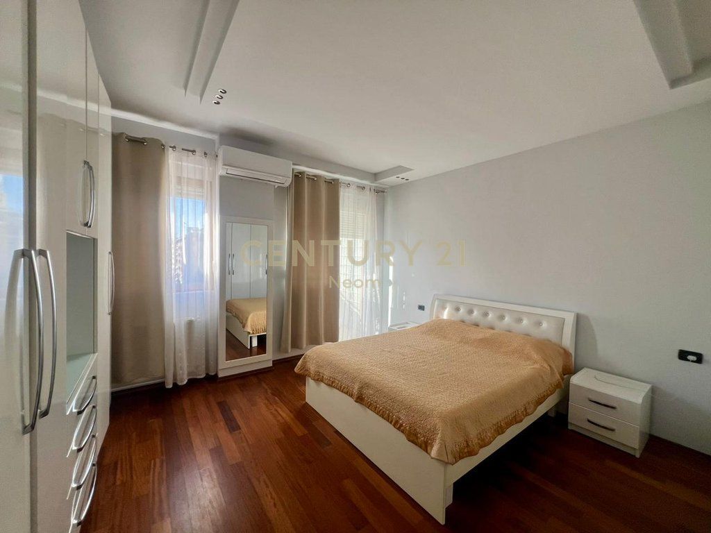 AFFITTO, APPARTAMENTO 3+1 (ATTICO) A GARDA