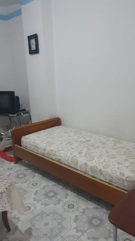 APARTAMENT 1+1. 30000 LEKE.PAS UNIVERSITETIT MESDHETAR
