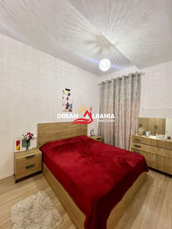 Apartament 1+1 me qera në Rrugën Jordan Misja, pranë Kompleksit Marga 1. (42111597)