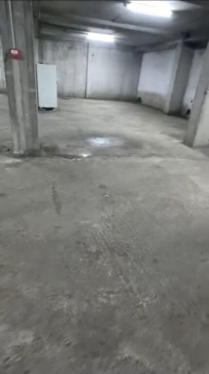 Shitje | Magazinë | Kamëz Municipality | 235000 €