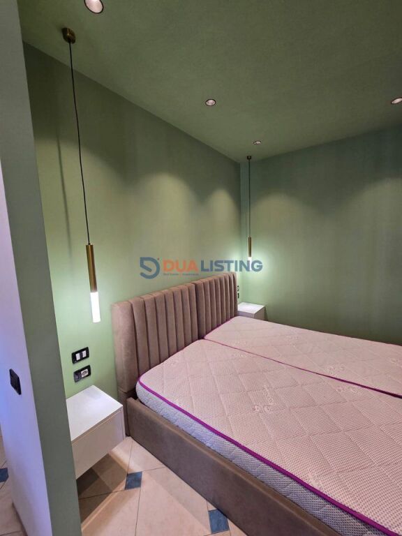 Studio apartment for rent in the Astir area.