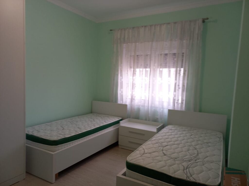 🏢Nella zona di Don Bosko, si affitta appartamento 2+1 arredato, 60.000 Leke