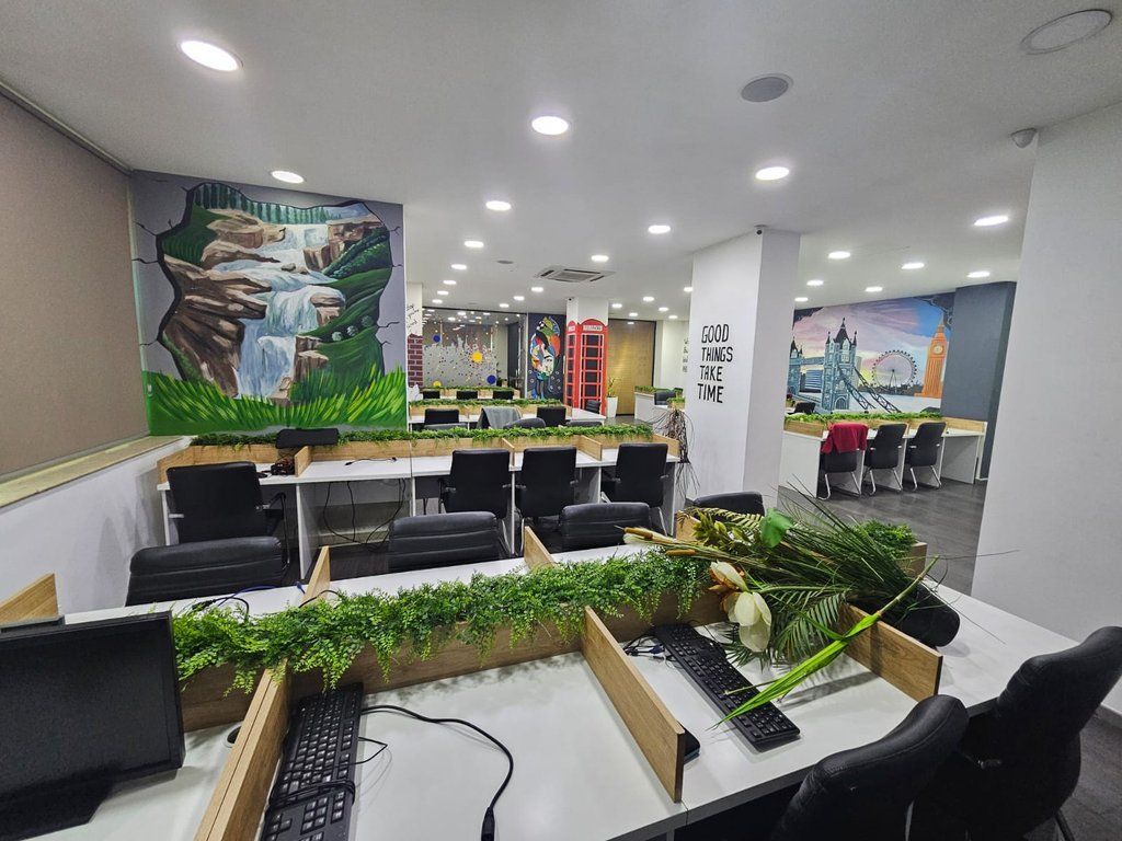 JEPET ME QIRA AMBIENT KOMERCIAL / ZYRA TEK KOMPLEKSI DELIJORGJI 200m2