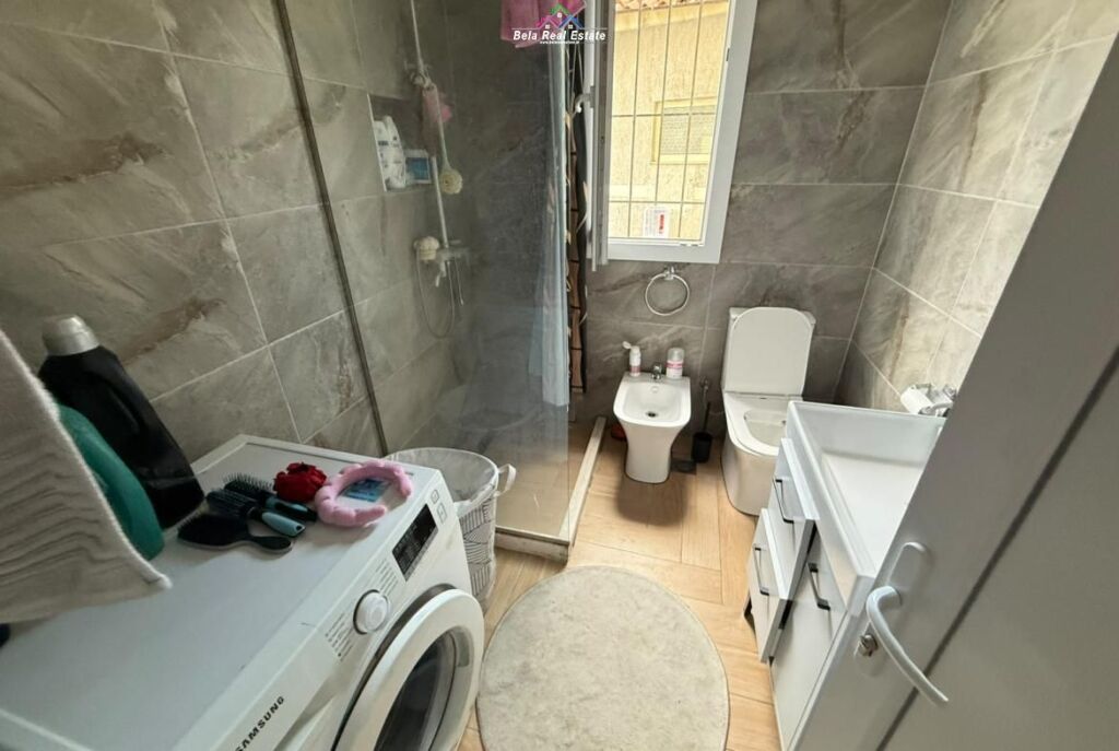 Appartamento in affitto 2+1 vicino a 21 Dhjetorit (ID B220312) Tirana