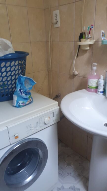 APARTAMENT 1+1. 30000 LEKE.PAS UNIVERSITETIT MESDHETAR
