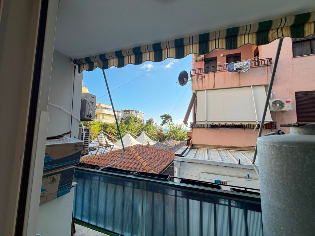 For sale, Apartment 1+1, At Shkëmbin e Kavajës – Behind Hotel Besani.