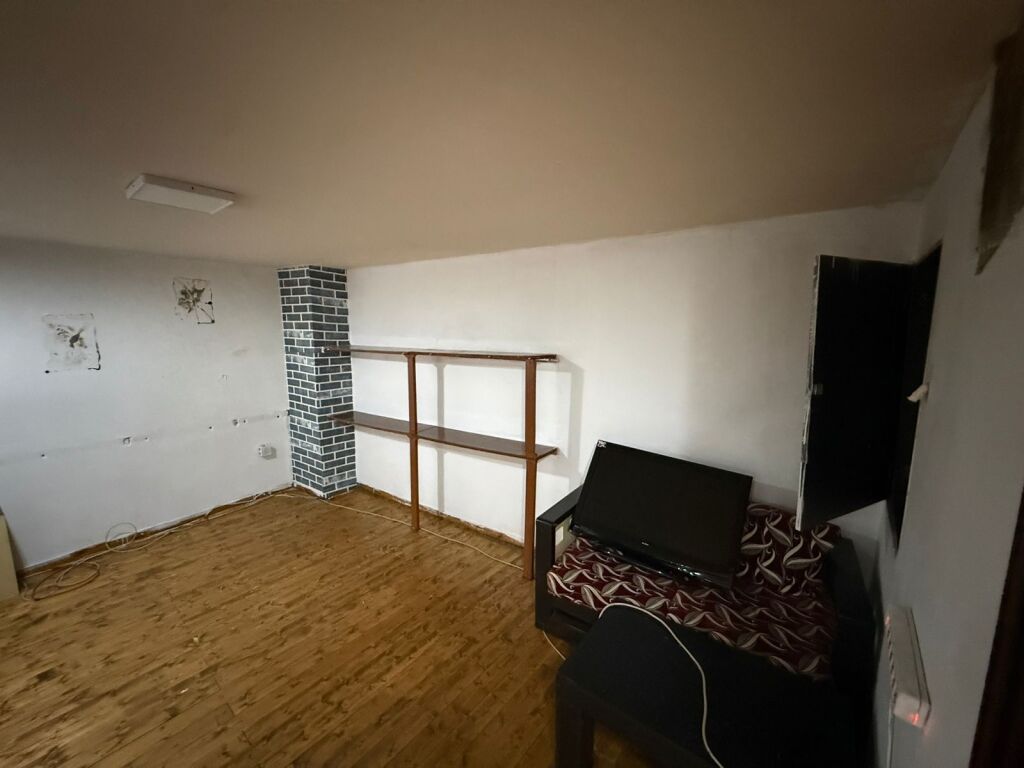 Restaurant duplex 115 m2 for rent Jordan Misja Street