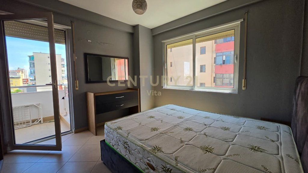 APPARTAMENTO 2+1+2 IN VENDITA VICINO AL EX QUARTIERE DELLA POLIZIA, DURRES!!!