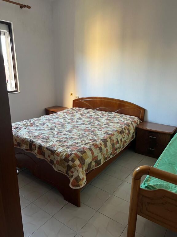 Via Elbasan, dopo l'Ambasciata Americana, in vendita appartamento 1+1+zona cucina, 140.000 Euro