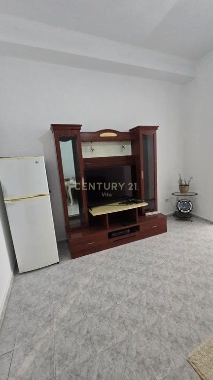 VENDESI APPARTAMENTO 1+1 NEL CENTRO DI DURRËS!!!!