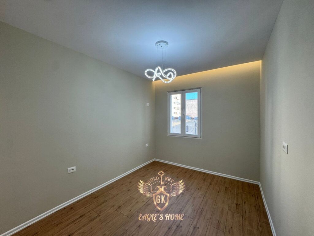 VENDESI 1+1 con Balcone  📍Kopshti Sotir Noka,Pranvera • 76.000€ ✅  