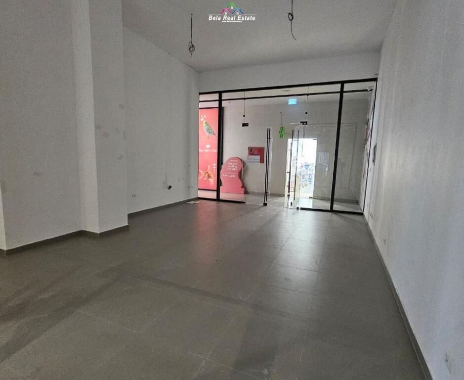 Ufficio in Affitto presso il Complesso Garden Building (ID BZ2984) Tirana