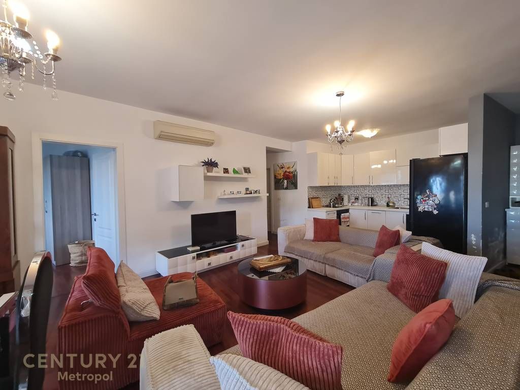 OFFER FOR SALE APARTMENT 3+1+2 IN THE RESIDENCE KODRA E DIELLIT 1 ! 275,000 €