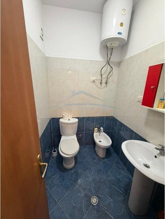 In vendita, Appartamento 2+1+2, Nuovo Anello, Tirana. UNA69856