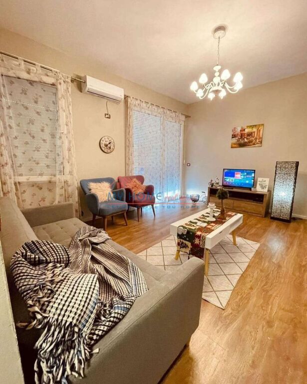 Appartamento 1+1 in affitto vicino al Mercato Nuovo a Tirana