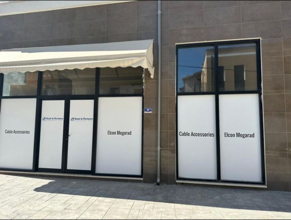 BUSINESS PREMISES FOR SALE IN THE MUNICIPALITY OF PARIS