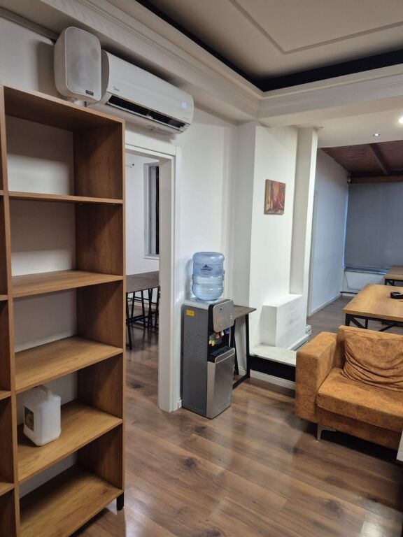 Office space for rent on Kavaja Street!!