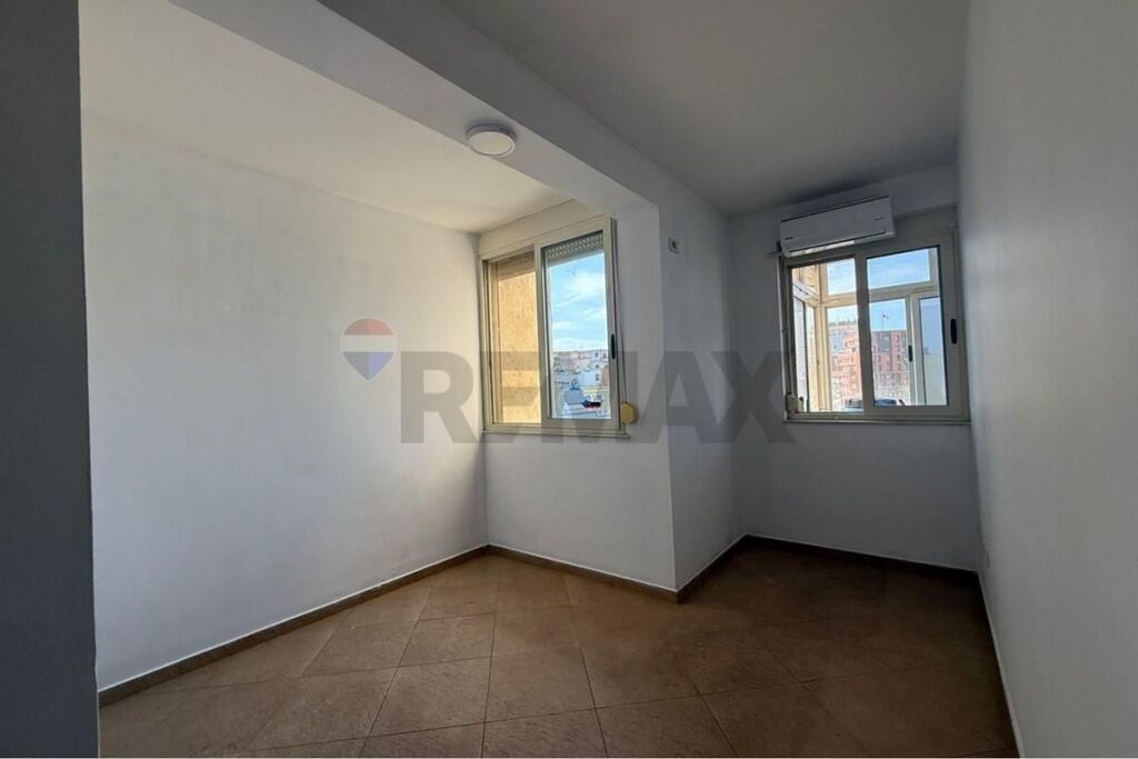 Appartamento - In Affitto - Via Luigj Gurakuqi, Tirana