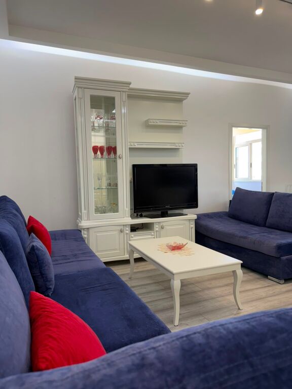Apartament 1+1 me Qera – Iliria, Durrës (Kati 6, me Ashensor)