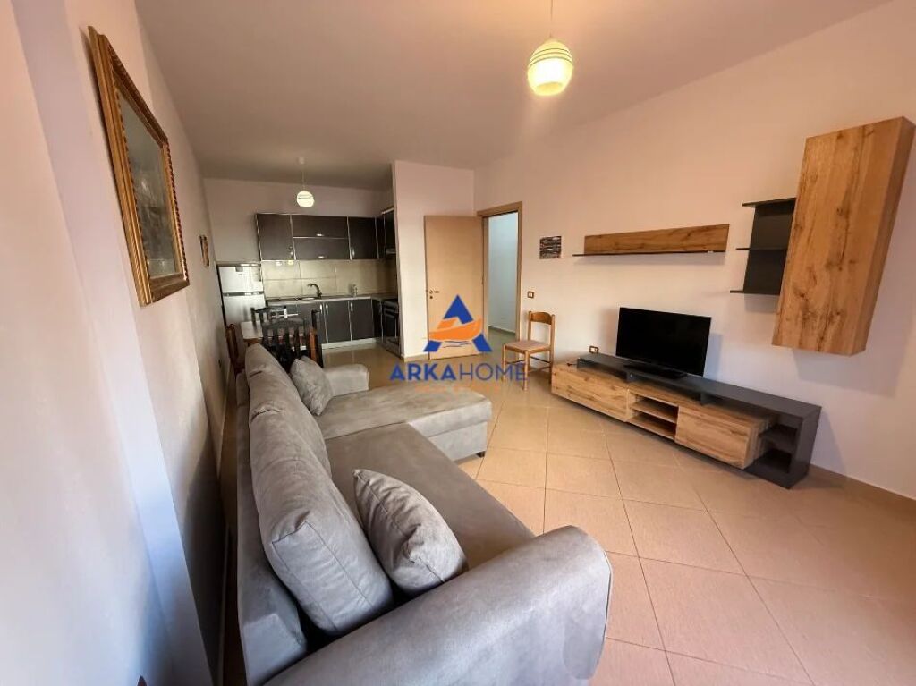 AFFITTASI APPARTAMENTO 1+1+BALCONE " YZBERISHT " 380 EURO