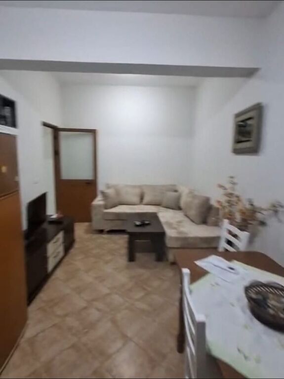 APPARTAMENTO 1+1. 40000 LEKE.MISTO MAME