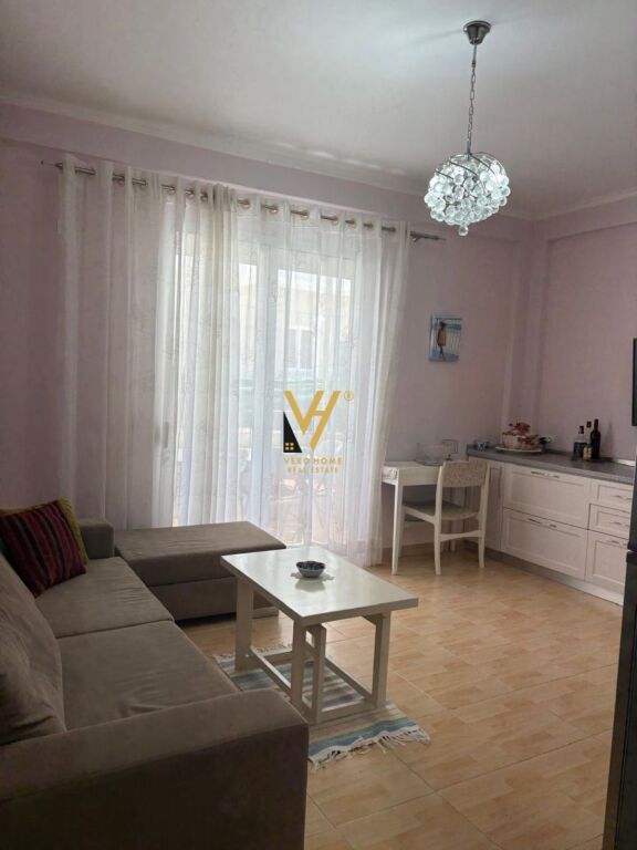 VENDESI APPARTAMENTO 1+1+BLK A GOLEM 8.800.000 LEKE