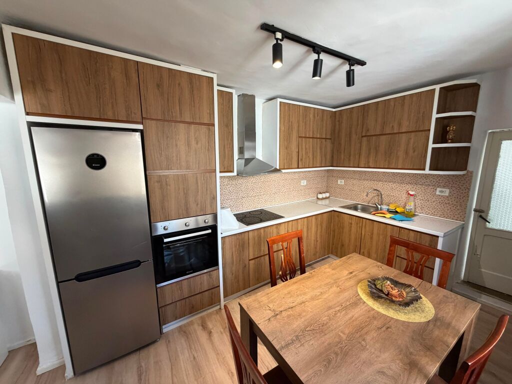 🏠 Appartamento 1+1 con parcheggio in affitto 🅿️  📍 Medrese