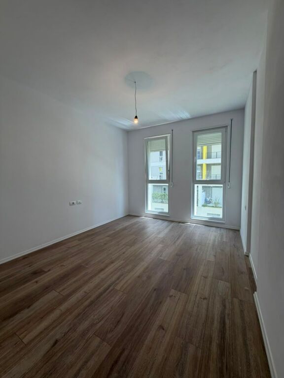 Apartament 2+1 + Parkim me qira në Univers City