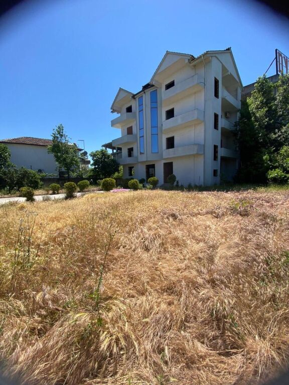 PRIVATE HOUSE FOR SALE 4 FLOORS + 980 M2 LAND - URA INSTITUT