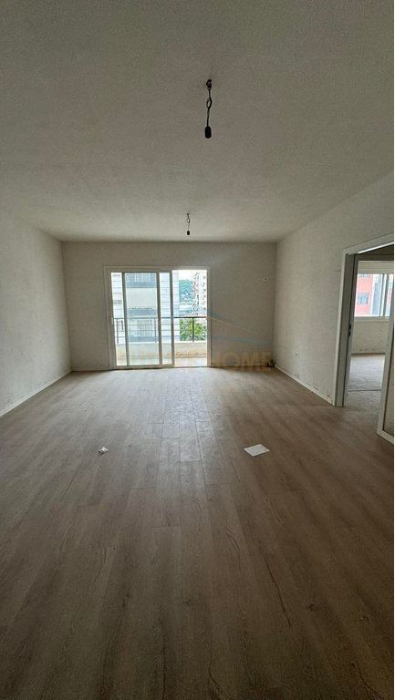 For sale, Apartment 2+1+2, Yzberisht