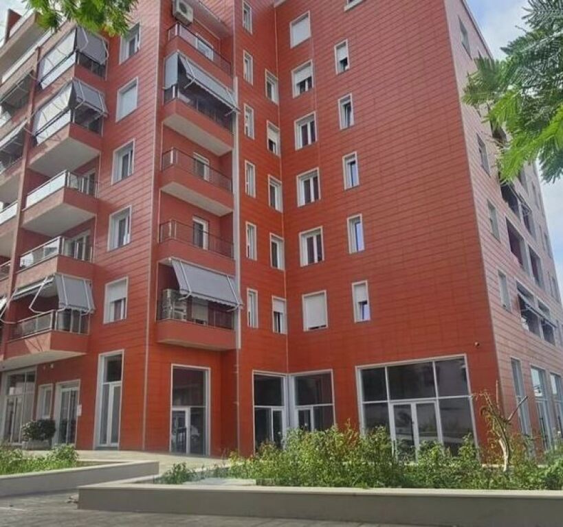 Affittasi appartamento 2+1+2 in Via Elbasani