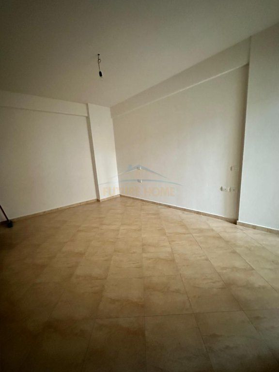 In vendita, Appartamento 2+1+2, Lungomare, Vlora.
