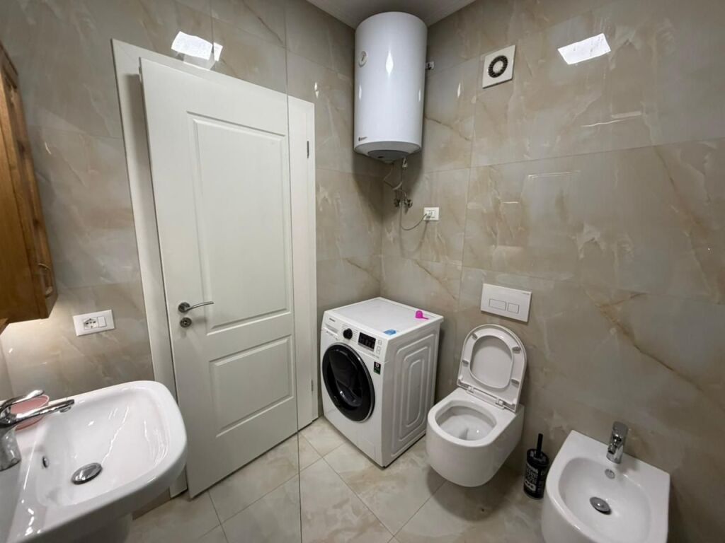 🏡 Appartamento 1+1 in affitto 📍 Astir, Villa L (2019)💰 45.000 Lek/mese