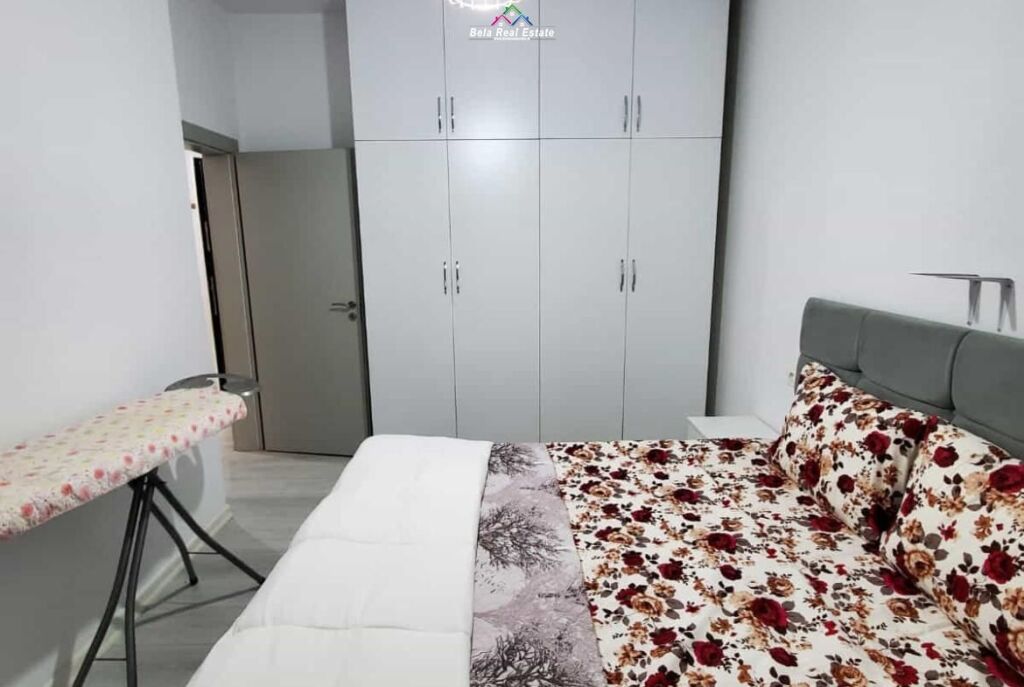 Appartamento In Affitto 1+1 Vicino Komuna e Parisit (ID B2101354) Tirana