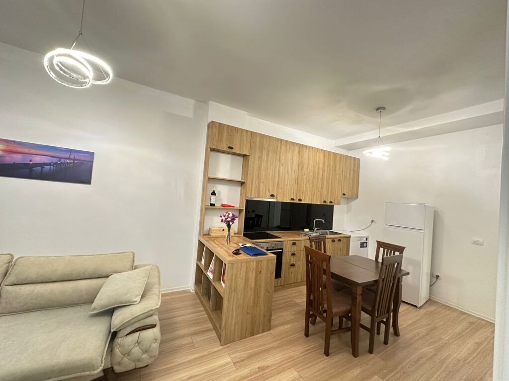 🏡 Apartment 1+1 for rent  📍 Jordan Misja, Contact Complex  ✔️ Area 60 m² ✔️ With balcony ✔️ New building with 2 elevators ✔️ Furnished and well-organized environment  💰 Rent: 450€/month  📞 For more information or for a visit to the property, contact
