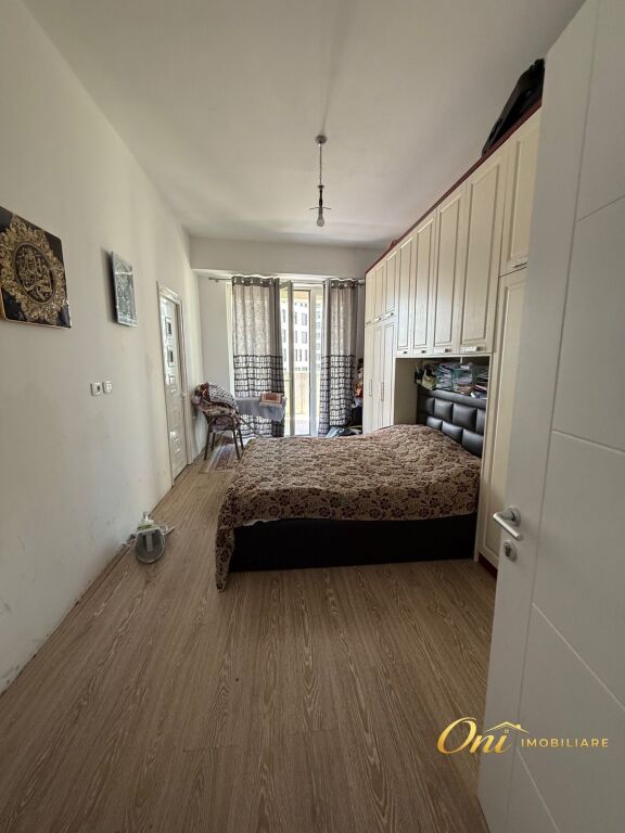 SHITET APARTAMENT 3+1 RRUGA 21 DHJETORI