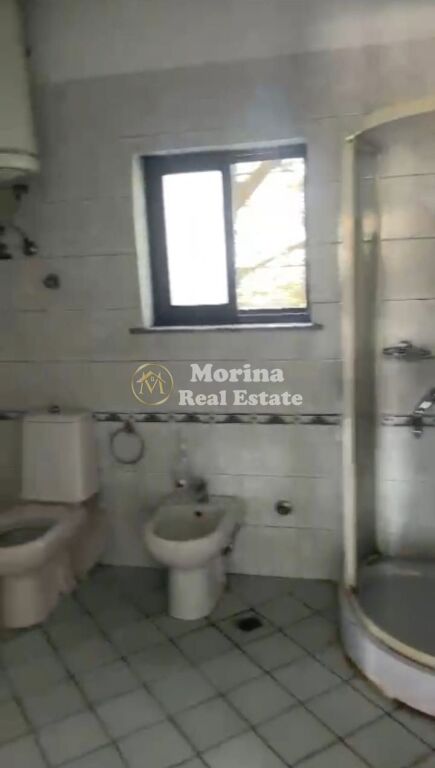 Rent | Shtëpi private 2 + 1 | Rruga Niko Avrami | 300 €/month