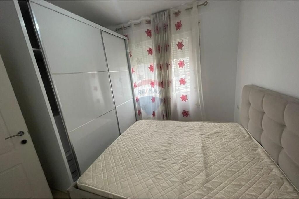 Apartament 1+1 per shitje Hotel Gjermania Durres