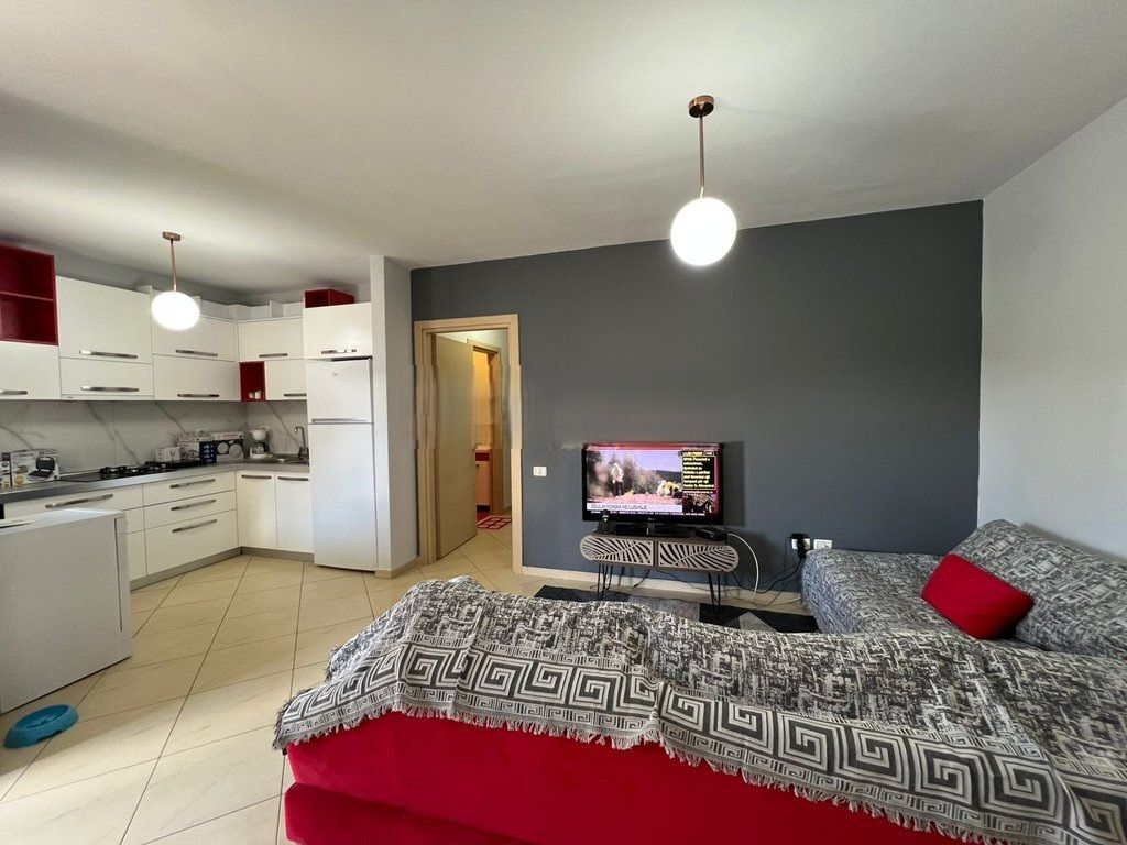 Jepet me Qira Apartament 2+1+2 + post parkimi