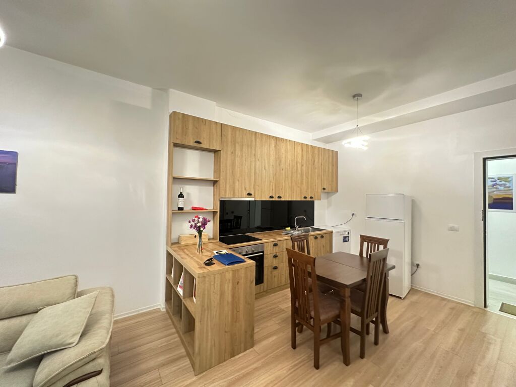 🏡 Jepet me qira apartament 1+1  📍 Jordan Misja, Kompleksi Kontakt