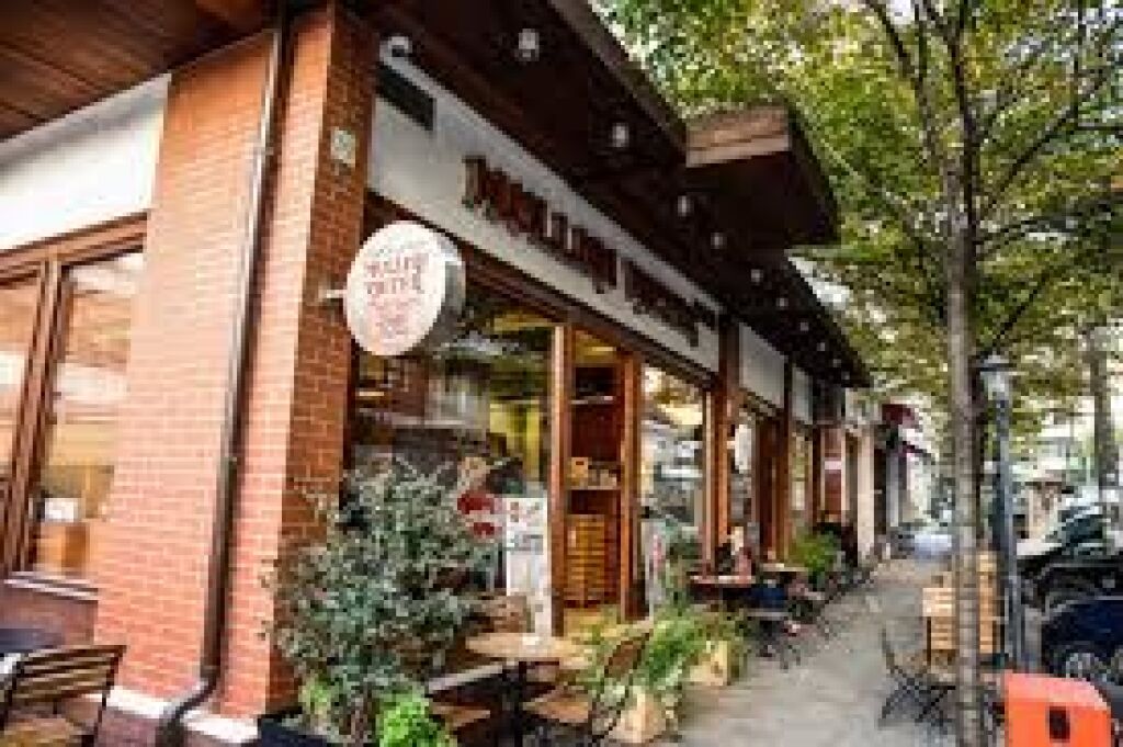 COMMERCIAL SPACE FOR RENT ON ELBASAN STREET-OLD MILL