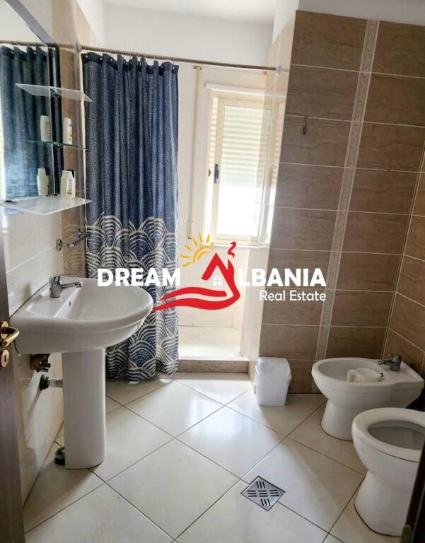 Jepet Apartament 2+1  me qera Bulevardi i Ri ,prane Spak.(ID 42215573)