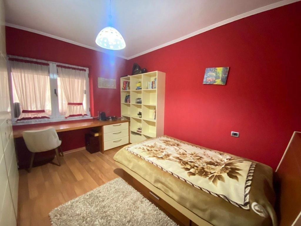 Apartament 2+1 per Qira tek Tregu Çam