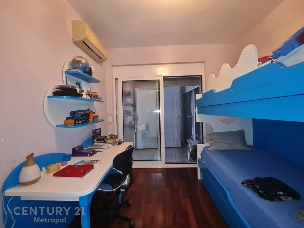 OFFER FOR SALE APARTMENT 3+1+2 IN THE RESIDENCE KODRA E DIELLIT 1 ! 275,000 €