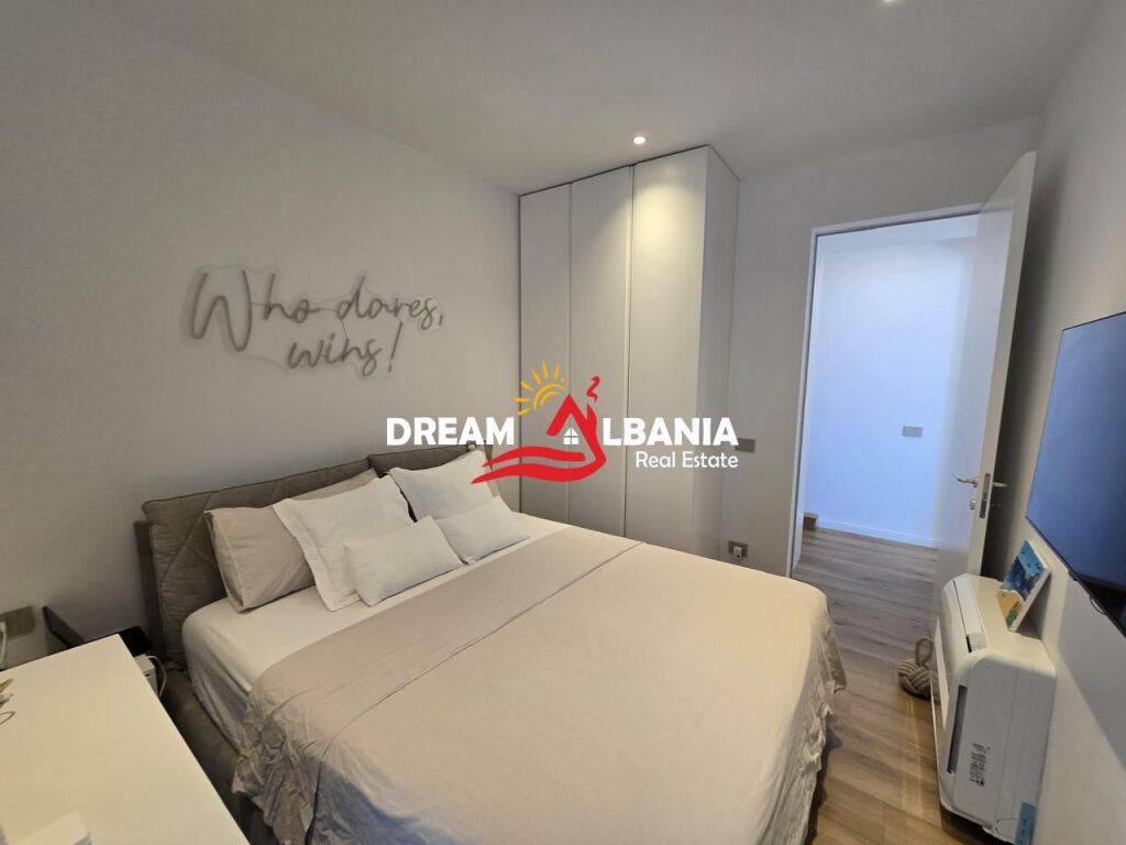Appartamento 3+1 con cortile e posto auto in vendita a Green Cost (ID 4131504)