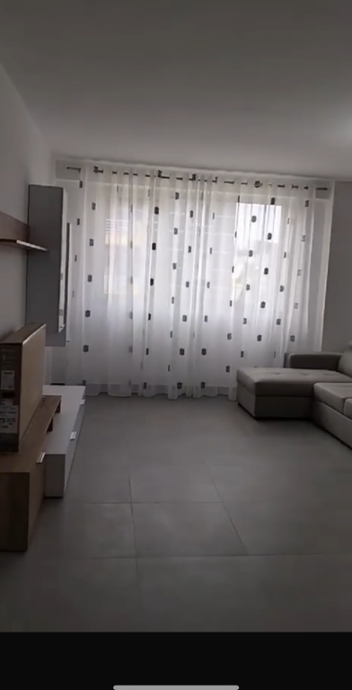 Apartament 1+1 per qera Kompleksi Tom Doshi !