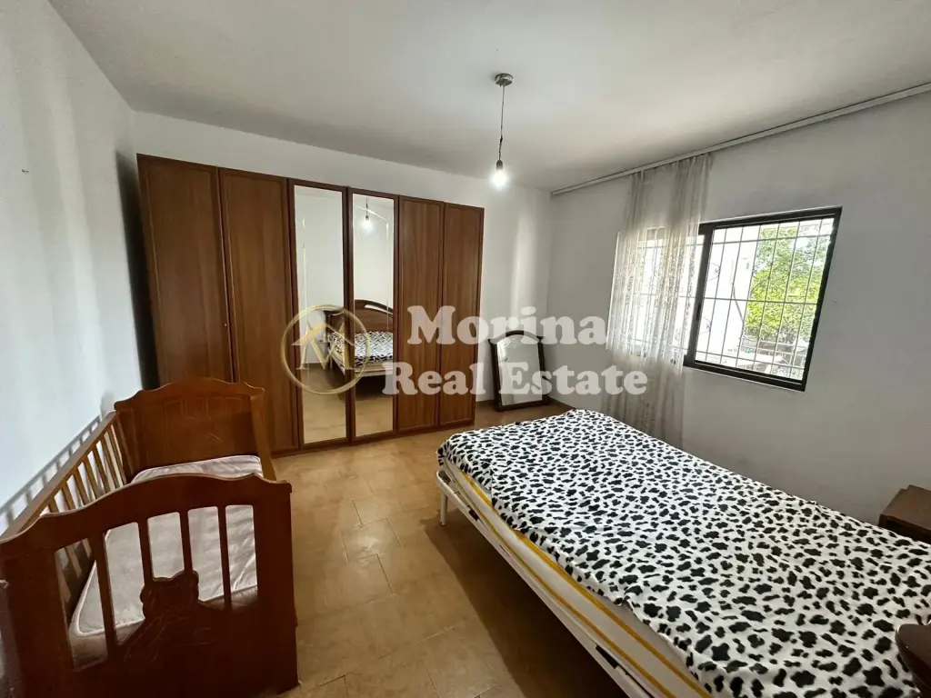 Rent | Shtëpi private 2 + 1 | Rruga Niko Avrami | 300 €/month
