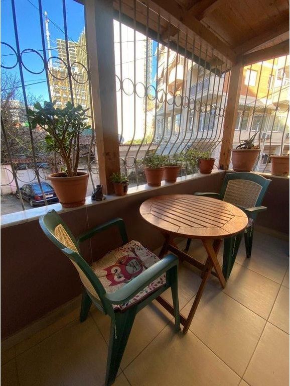 Apartament 2+1 per Qira tek Tregu Çam