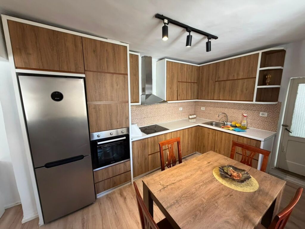 📣 Appartamento 1+1 in Affitto  📍 Indirizzo: Medreseja💶 Prezzo: 50.000 Lek / mese